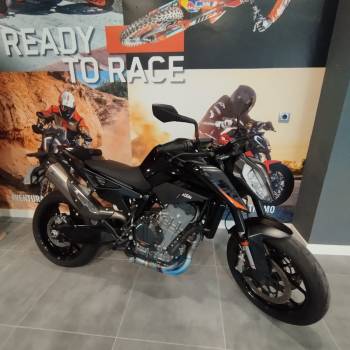 Moto KTM 890 Duke 2022 - OCASIÓN