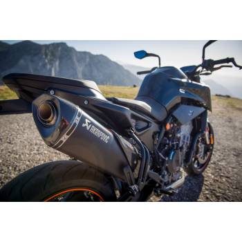 Silenciador Akrapovic "Slip-On Line"