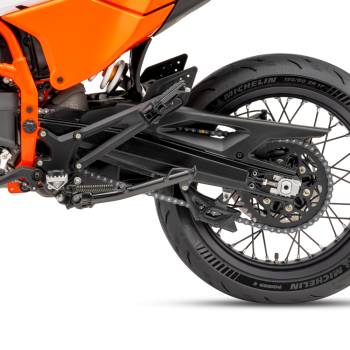 KTM 390 SMC R Supermoto 2025 + QuickShifter gratis