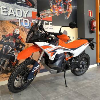 KM0 890 Adventure R 2025 + Tech Pack gratis - Moto KTM Travel